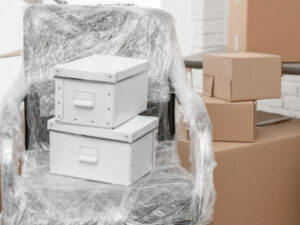 Scatoloni e imballaggio di mobili ufficio per trasloco