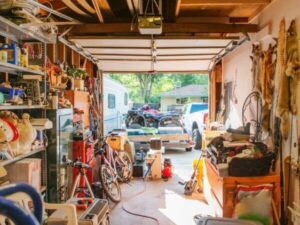 Garage per lo sgombero e lo smaltimento di oggetti inutilizzati