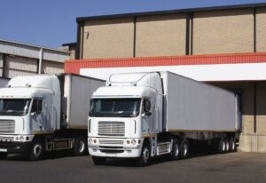 mezzi di trasporto per il carico di alimenti freschi